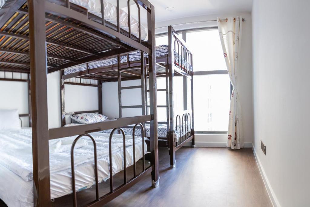 Gold Bee Dormitary Service Apartment ホーチミン エクステリア 写真