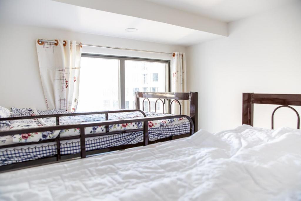 Gold Bee Dormitary Service Apartment ホーチミン エクステリア 写真