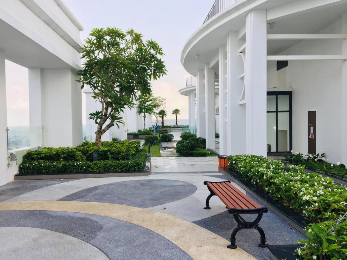 Gold Bee Dormitary Service Apartment ホーチミン エクステリア 写真